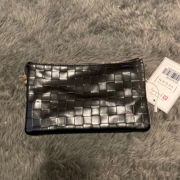 NWT faux leather satchel - Picture 1 of 3